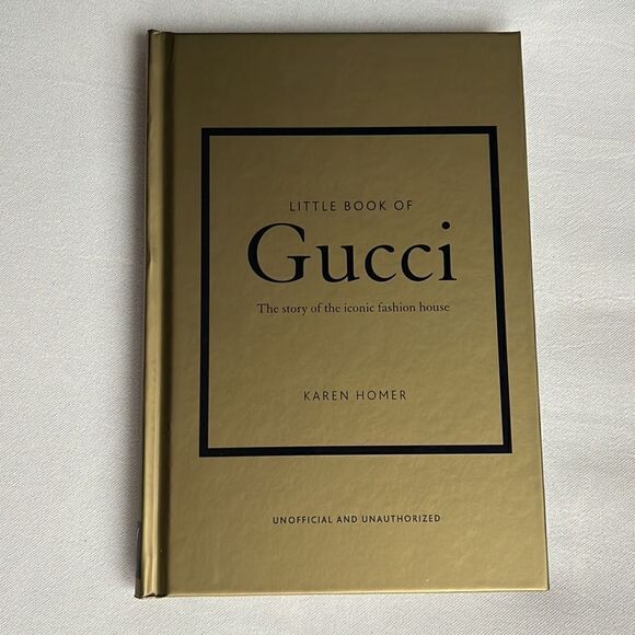 Little Book of Gucci – Fashion History Coffee Table Book - Picture 4 of 8